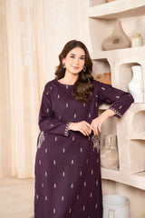 Luxurious purple pocket
Embroidered 2-Piece Set