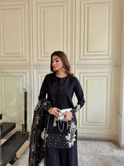 Ladies Neatural Crepe Farshi Salwar Kameez Dupatta 