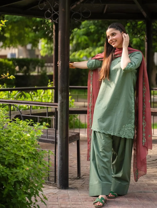 Pista Zola Embroidered 3pc fabric lawn cotton￼
